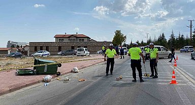 Yol kenarında dilencilik yaptığı iddia edilen kadına hafif ticari araç çarptı