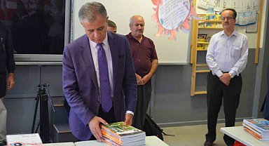 81 ilde öğrenciler ücretsiz kitaplarına kavuşuyor