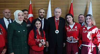 Cumhurbaşkanı Erdoğan, Türkiye Milli Paralimpik Takımı'nı kabul etti