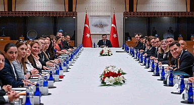 Cumhurbaşkanı Yardımcısı Yılmaz, ABD Ticaret Odası Kıdemli Başkan Yardımcısı Choksy'i kabul etti