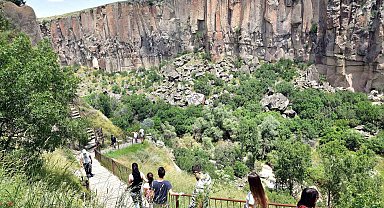Dünyanın en büyük 2. kanyonu Ihlara Vadisi ziyaretçilerini ağırlıyor