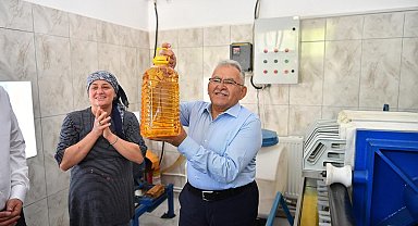 İncesu'da vatandaşla buluşan Başkan Büyükkılıç'tan taleplere anında talimat