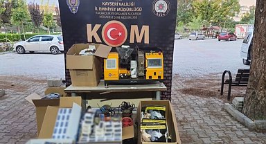 Kayseri'de kaçakçılık operasyonu: 26 bin dal makaron ele geçirildi