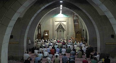 Kayseri'de Mevlit Kandili idrak edildi