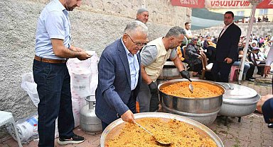 Kıranardı sakinleri, geleneksel pilav şenliğinde buluştu