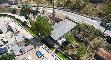 Osmanlı döneminden kalan tarihi yapı: Çay Camii