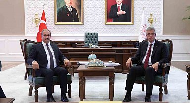 Sağlık-Sen yönetimi, sağlık çalışanlarının taleplerini Sağlık Bakanı Memişoğlu ile paylaştı