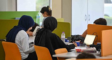 Selçuklu Belediyesi kütüphaneleri yaz döneminde de kitapseverlerin bir numaralı tercihi oldu