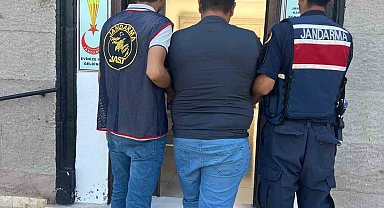 Aranan şahıslar yakalandı
