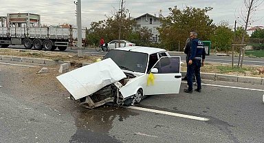 Kontrolden çıkan Tofaş hurdaya döndü: 1 yaralı
