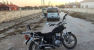 Konya'da hafif ticari araçla motosiklet çarpıştı: 1 yaralı