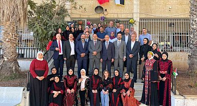 TİKA'nın desteğiyle Filistin Sinjel Kız Lisesinde "Terzilik ve Moda Tasarımı" bölümü kuruldu