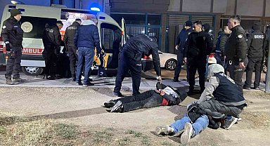 3 kişinin bıçaklandığı kavgadan kaçan şüpheliler kovalamacayla yakalandı