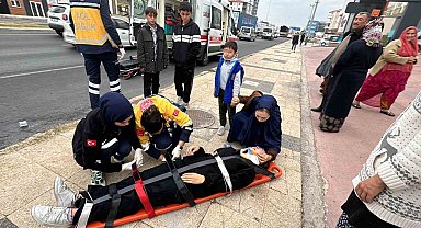 Aksaray'da otomobilin çarptığı 2 çocuk yaralandı