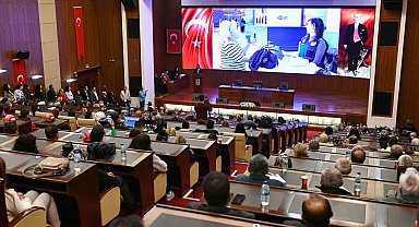 Ankara Büyükşehir'den internet bağımlılığına dikkat çeken panel