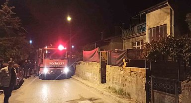 Askerden izne geldi, arkadaşlarıyla oturduğu ev yandı