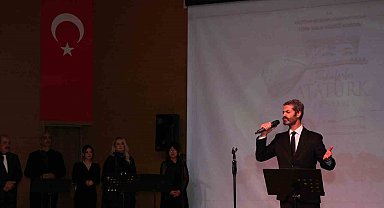 Atatürk türkülerle anıldı