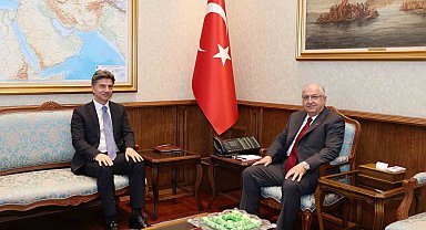 Bakan Güler, Türkiye'nin Lusaka Büyükelçisi Dicle'yi kabul etti