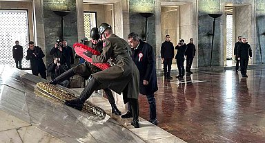 Bakan Tekin, 81 ilden gelen öğretmenlerle Anıtkabir'i ziyaret etti