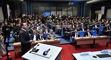 Bakan Yardımcısı Gizligider: "Bu memleketin spekülasyonlara muhatap olmaması için elimizden geleni yapacağız"