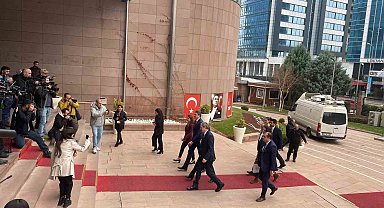 CHP Genel Başkanı Özel, DEM Parti Eş Genel Başkanları ile görüştü
