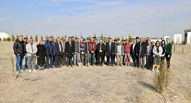 ERÜ'de fidanlar toprakla buluştu