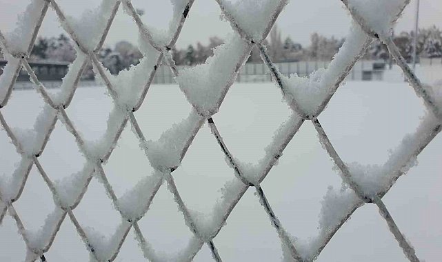 Kayseri'de amatör maçlara kar engeli