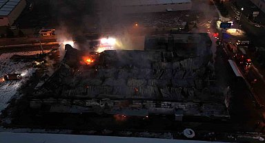 Kayseri'de fabrika yangınındaki hasar havadan görüntülendi