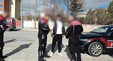 Kayseri'de kaçakçılara yönelik "huzur" operasyonu: 79 bin makaron ele geçirildi