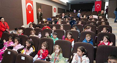 Keçiören'de çocuklar için tiyatro zamanı
