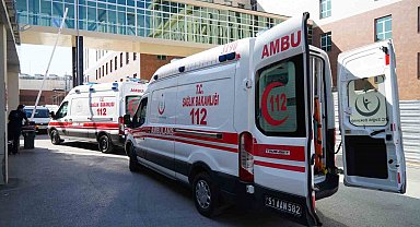 Niğde'de meydana gelen kazada 3'ü çocuk 5 kişi yaralandı