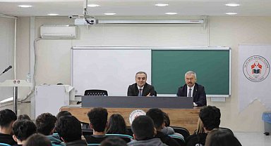 Rektör Prof. Dr. Altun, Talas Şehit Mahmut Yıldırım Anadolu Lisesi öğrencileri ile bir araya geldi