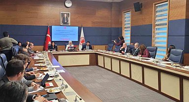 AK Parti'li Katırcıoğlu: "Sosyal medya kullanımında yaş sınırlamasını gündemimizde tutmaya devam edeceğiz"