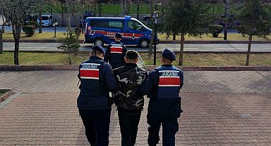 Aksaray'da 4 suçtan 16 yıl hapis cezası olan şahıs yakalandı