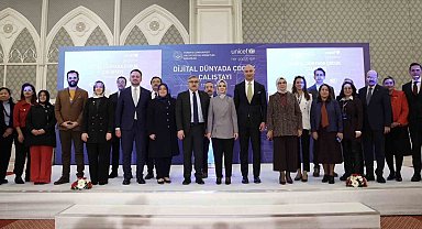 Bakan Göktaş: "16 yaşından küçük çocuklarımız için sosyal medya ve dijital oyun platformlarını düzenleyen bir mevzuat hazırlığı içerisindeyiz"