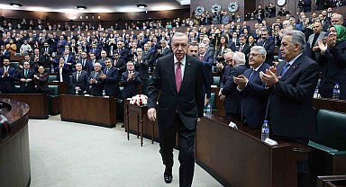 Cumhurbaşkanı Erdoğan: "Biz de Halep'te, Şam'da, Hama'da, Humus'ta, Dera'da, Münbiç'te özgür Suriye bayrağıyla ay yıldızlı bayrağımızı yan yana gördükçe şad oluyoruz"