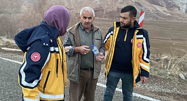 Emniyet kemeri hayatını kurtardı: Devrilen kamyonetten burnu bile kanamadan çıktı