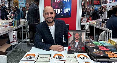 Erhan Keklik, okurları ve takipçileriyle buluştu