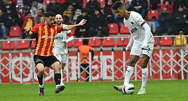 Kartal Kayra Antalyaspor maçında cezalı