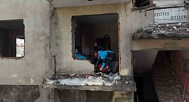 Kayseri'de gerçeğini aratmayan deprem tatbikatı