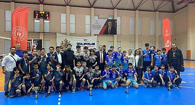 Okul Sporları Voleybol Yıldız Erkek ve Kız maçları sona erdi