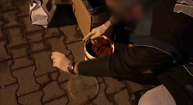 Salçanın içine zulalanmış uyuşturucu madde ele geçirildi