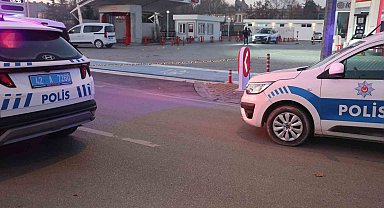 Soygun için girdi, kaçmak isterken polise ateş açınca vuruldu