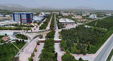 SÜ, QS Sürdürülebilirlik sıralamasında önemli bir başarı elde etti