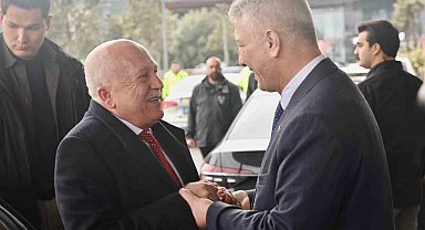 Ticaret Bakanı Bolat, Filistin Ulusal Ekonomi Bakanı Amour ile bir araya geldi