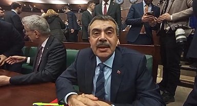 Bakan Tekin: "Özel'e tavsiyem danışmanlarının verdiği bilgileri teyit etsin"