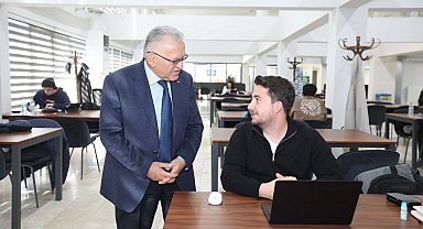 Başkan Büyükkılıç'tan gençlere 'eğitim' vurgusu