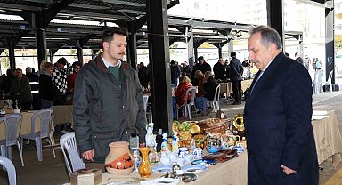 Başkan Yalçın'dan antika pazarı turu