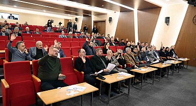 Başkan Yalçın'dan meclis üyelerine sunum