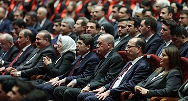 Cumhurbaşkanı Erdoğan: "Türk milleti adına karar verenlere ise kimse ayar veremez"